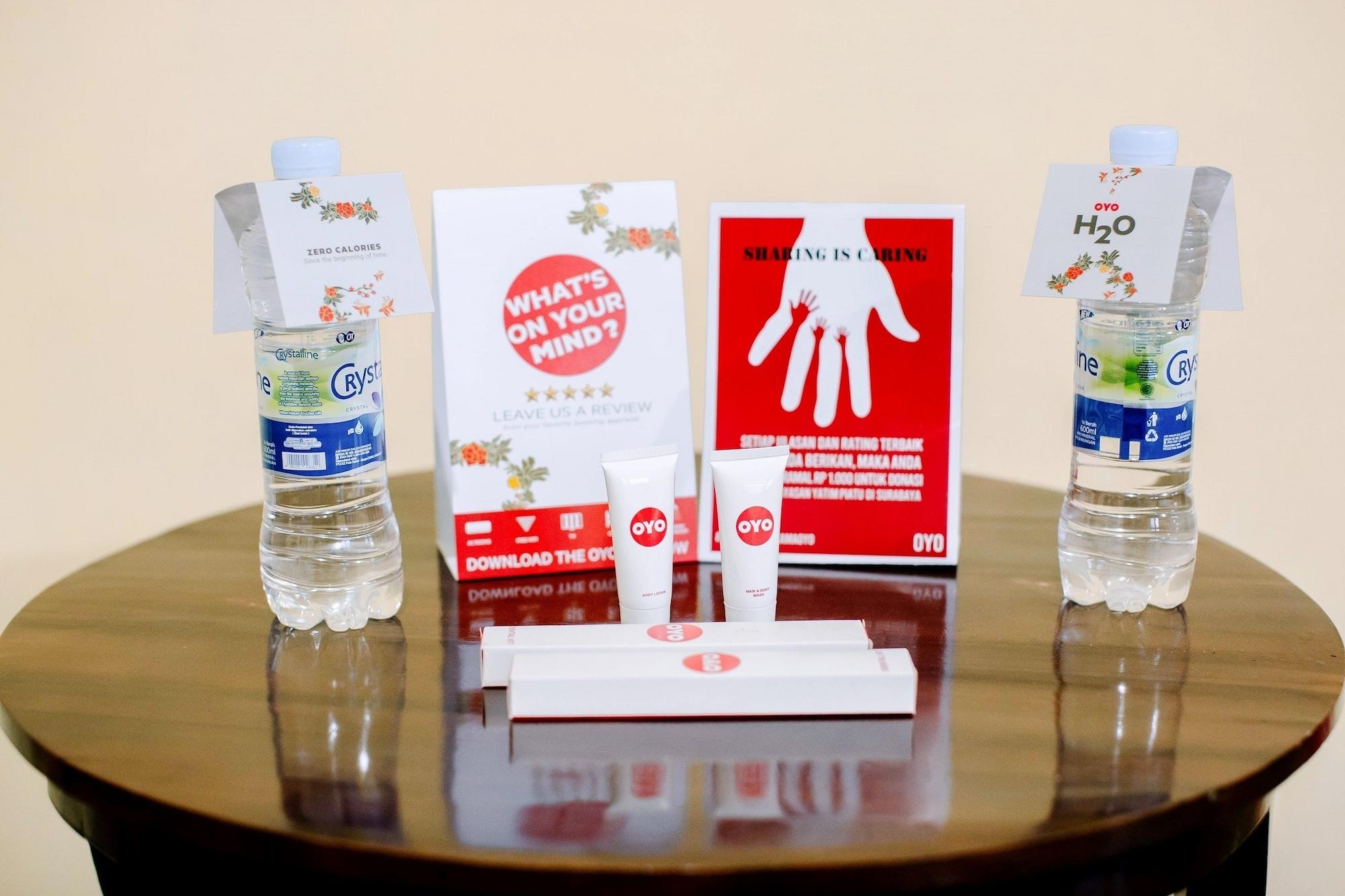 Oyo 986 Authentic Osing Homestay Бануванги Екстериор снимка